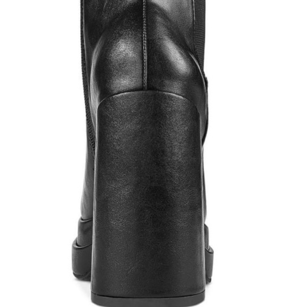 Boot (ankle) - Picture 9 of 13